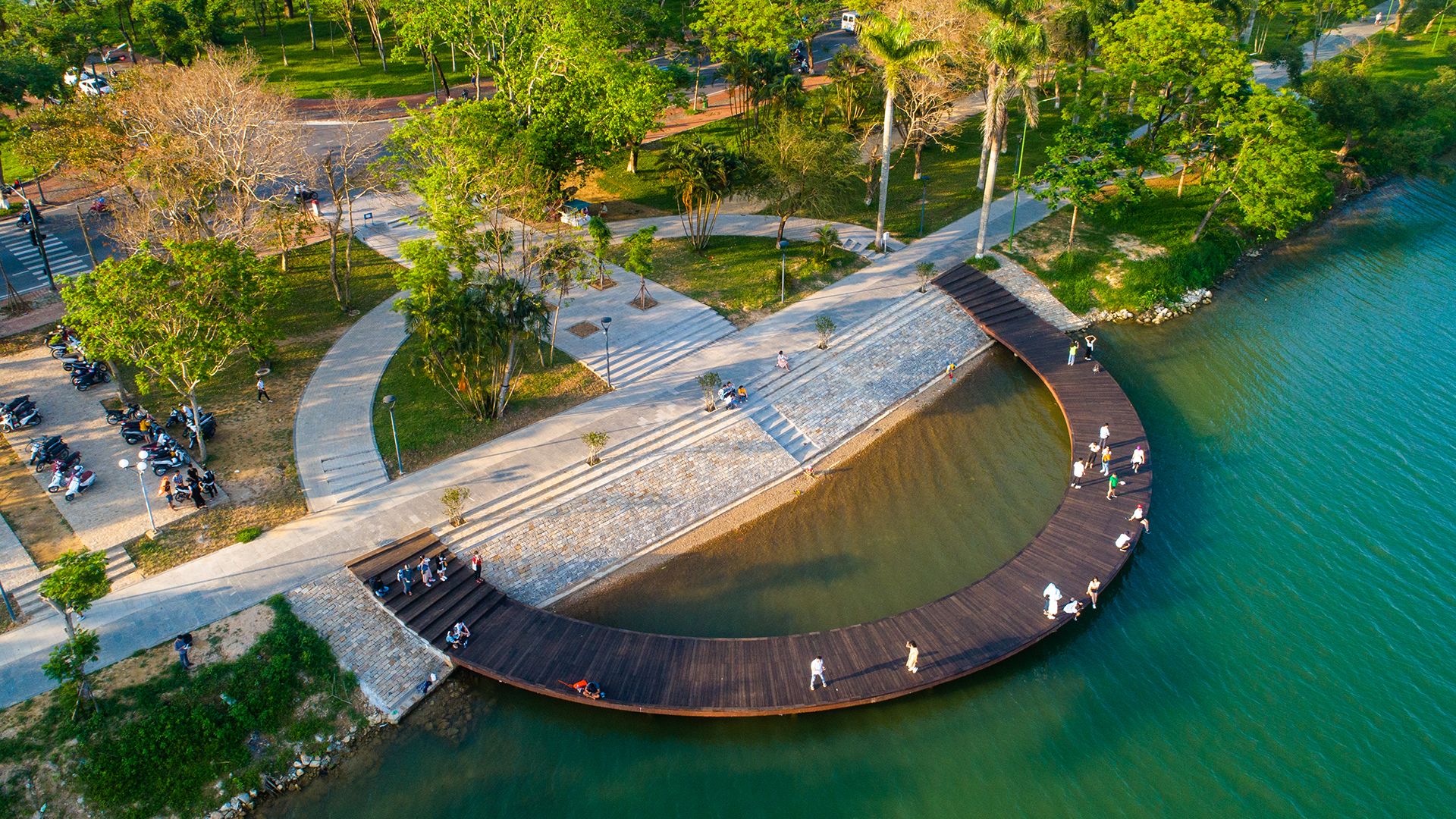 Come to Hue to fall in love