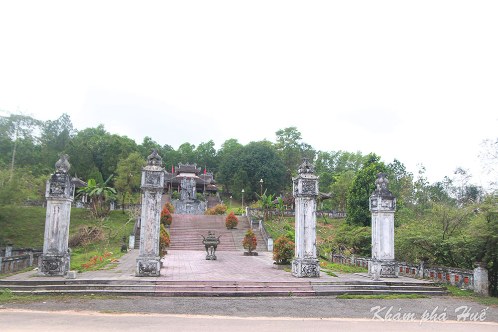 Chín Hầm