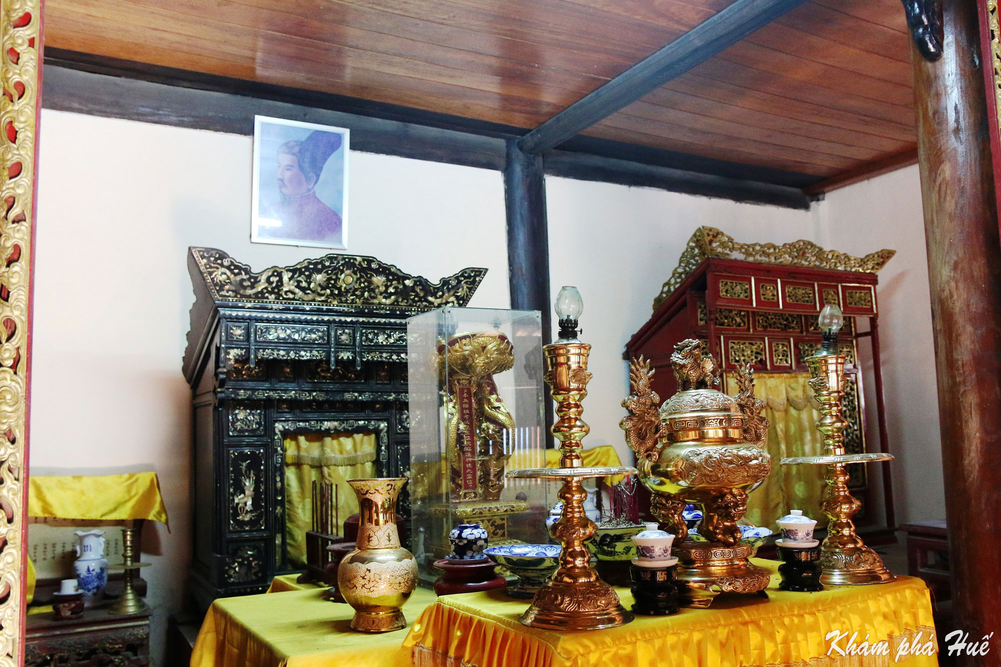 Phủ thờ Diên Khánh Vương