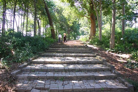Sổ tay du lịch so tay du lich Sotaydulich Sotay Dulich Khampha Kham Pha Bui Ve voi Hue thuong Thanh Duyen Quoc Te Tuy Van son linh thieng