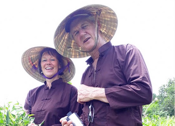 Tourists experience a farmer’s work in Thuy Bieu 
