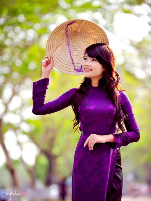 The beauty of Ao Dai Hue
