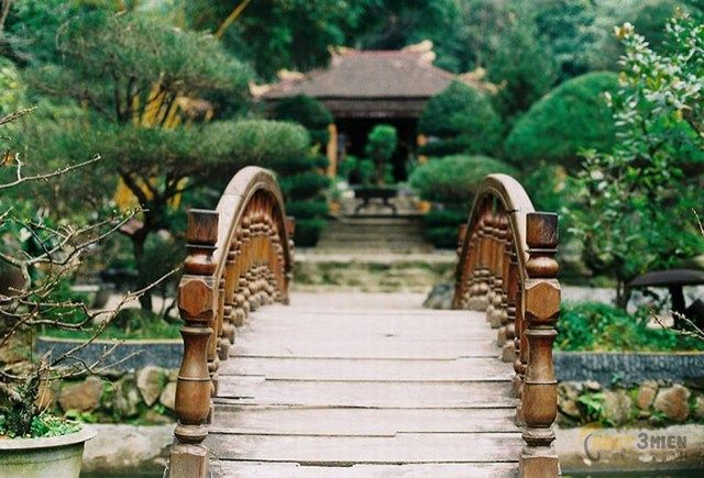 Top 12 ngôi chùa đẹp ở Huế mà bạn không thể bỏ qua 