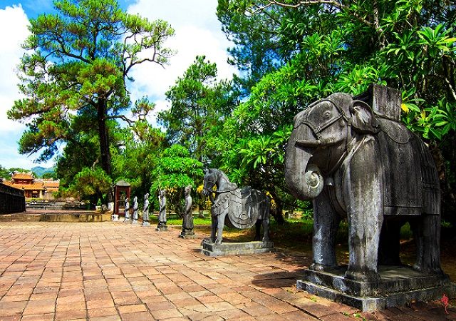 Lăng vua Minh Mạng (Hiếu Lăng)