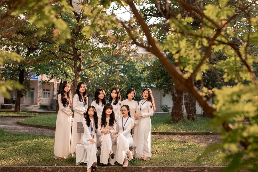 Nét đẹp nữ sinh trong tà áo dài trắng