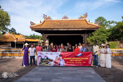 Đoàn Presstrip Ấn Độ tham quan, ngắm cảnh trung tâm thành phố Huế 