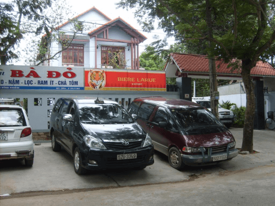 Nhà hàng bánh bà Đỏ