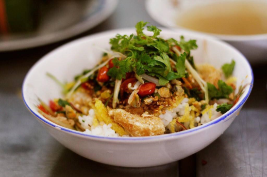 Top các quán Cơm Hến ngon, chuẩn vị Huế