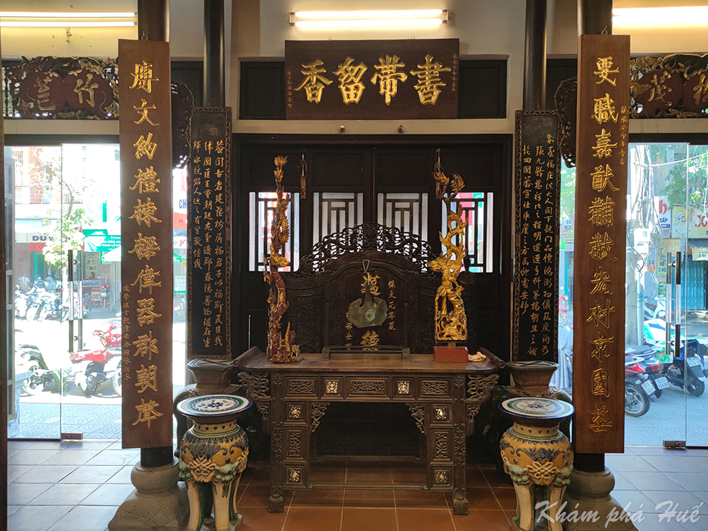 The Museum of Nguyen Dynasty Commissioned Porcelains is the first private museum in Thua Thien Hue province