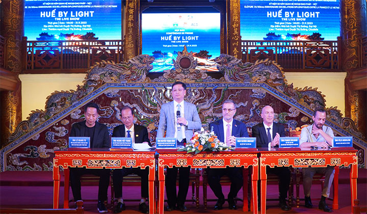 Vice Permanent Chairman of the People’s Committee of Thua Thien Hue province Nguyen Thanh Binh speaks at the press conference