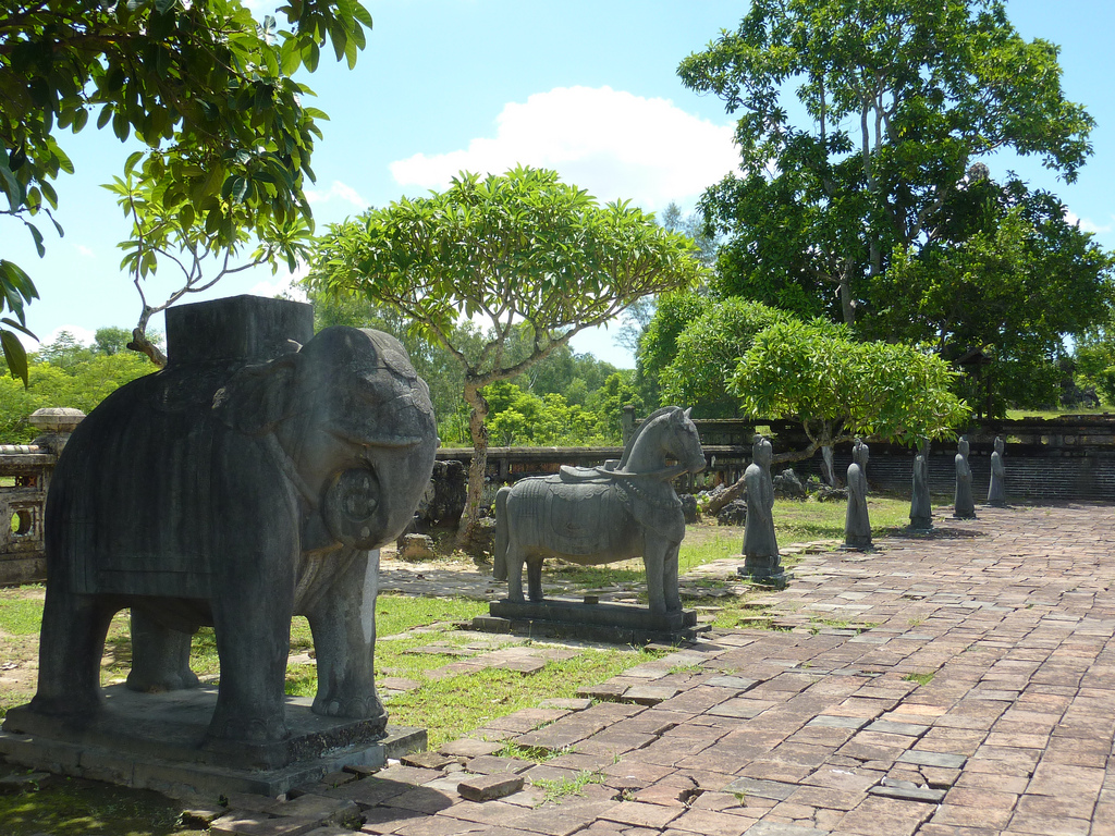 Lăng vua Thiệu Trị - Huế