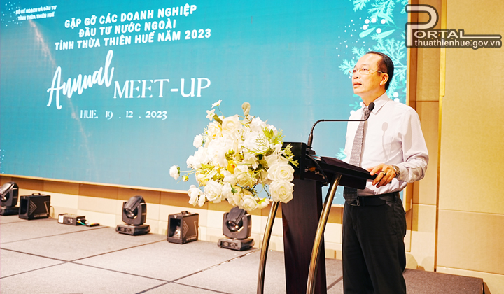 Vice Chairman Phan Quy Phuong speaks at the meeting
