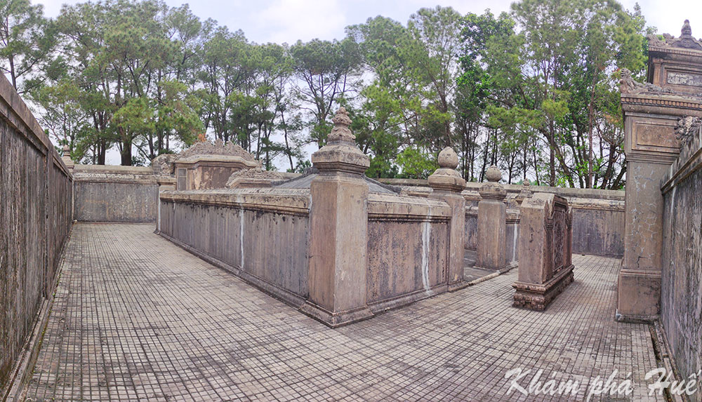 Dong Khanh Tomb