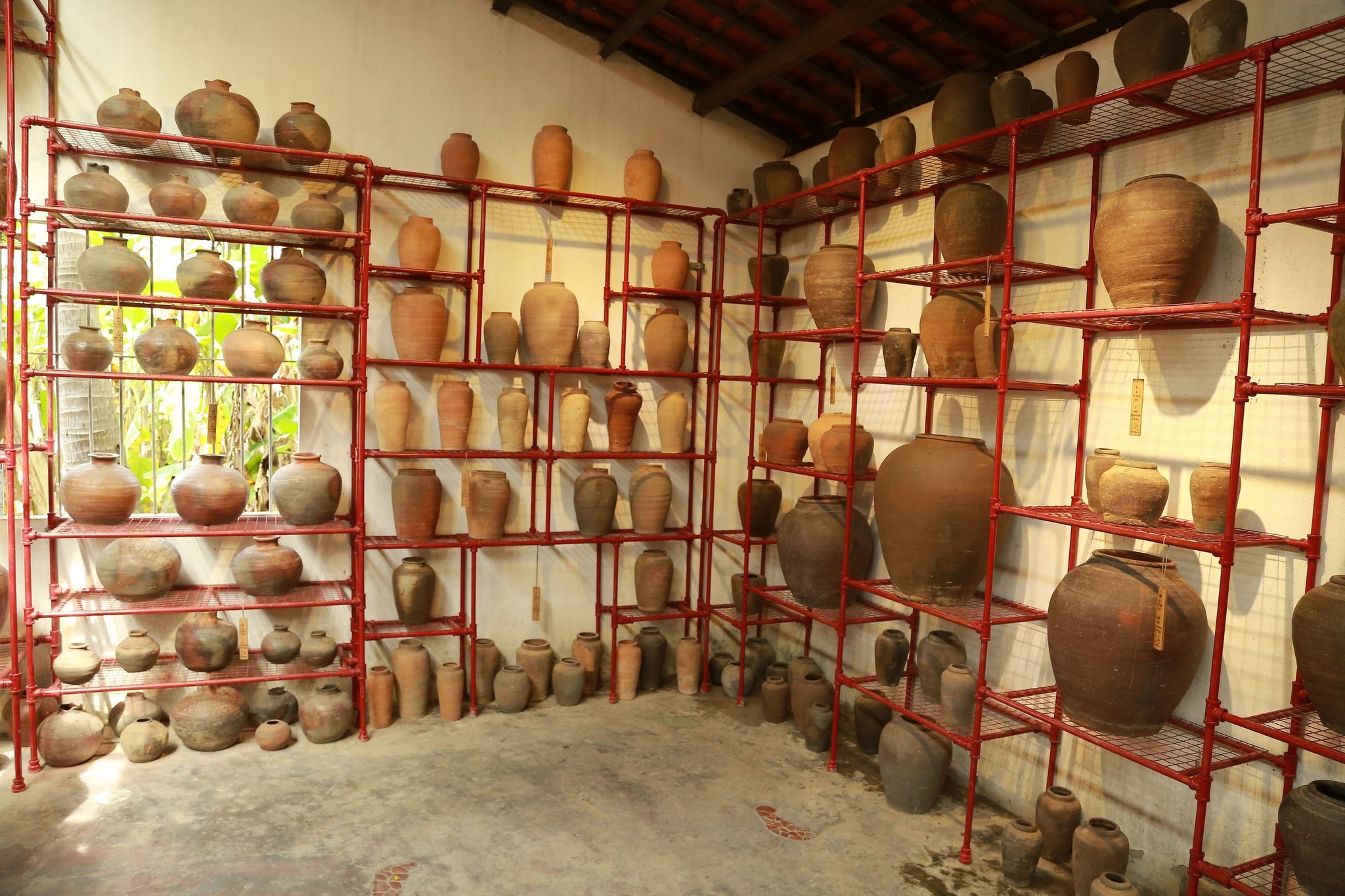 The Huong river museum of ancient pottery