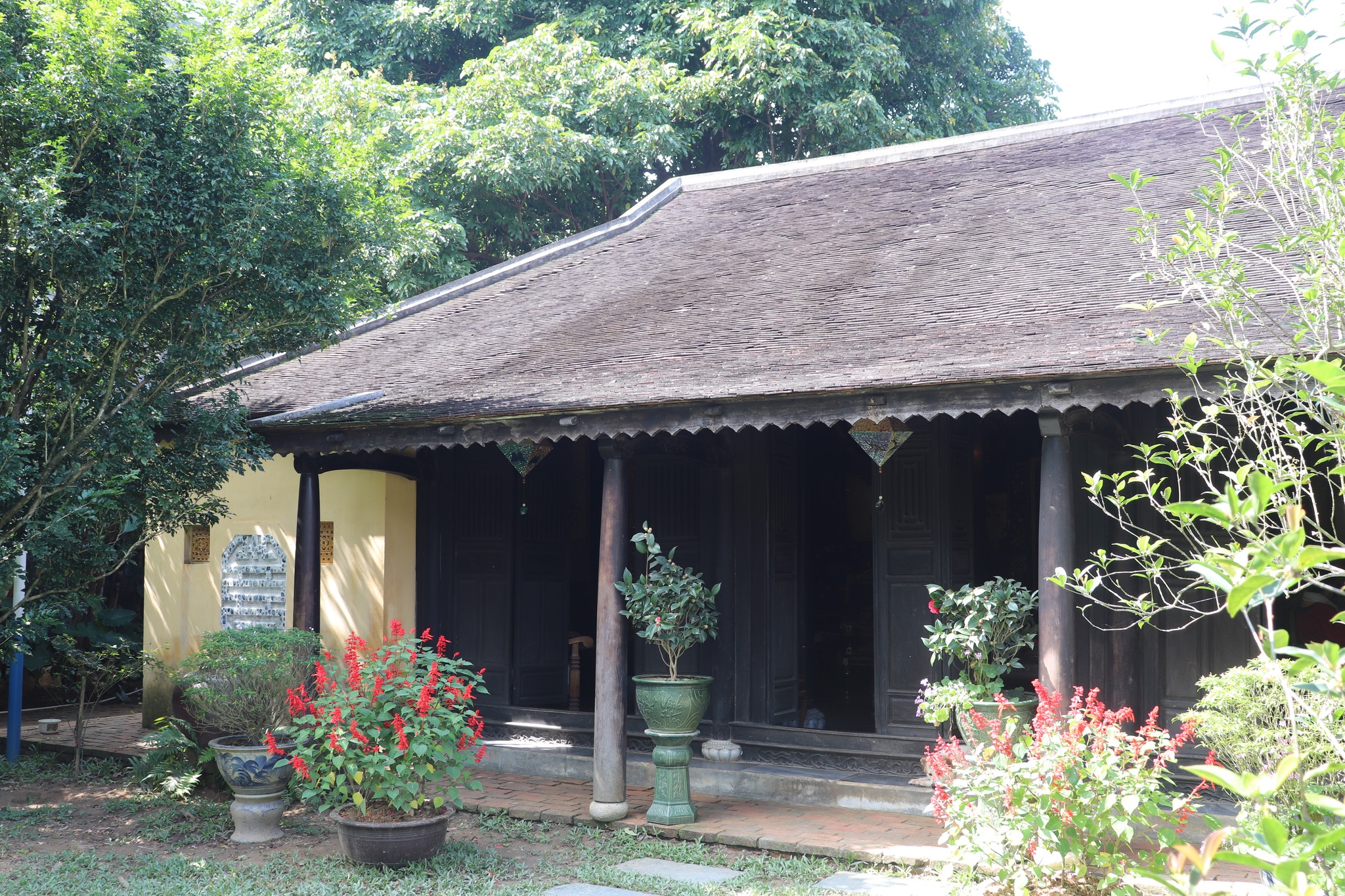 The Huong river museum of ancient pottery