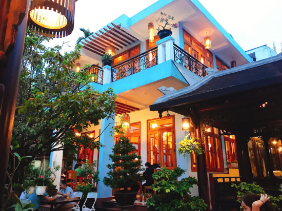 Hoa Vien Vegetarian Restaurant