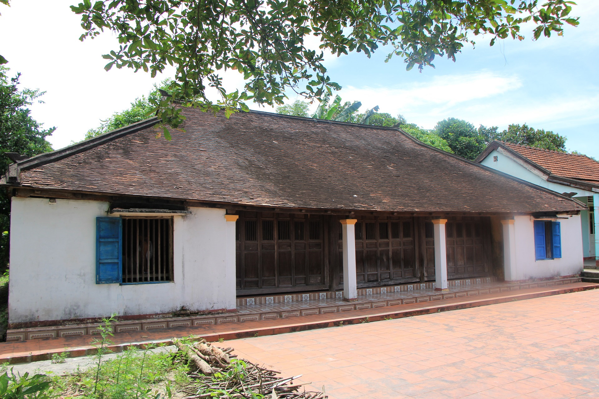 Phuoc Tich Ancient Village