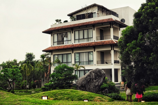 aNhill Boutique Hotel