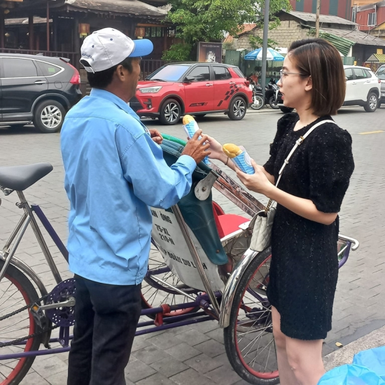 “0 VND” Bread for the poor