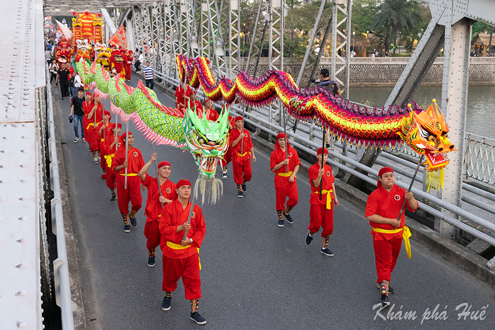 The Patriarchal Ceremony and the Procession honoring the artisans and traditional craftsmen in Hue