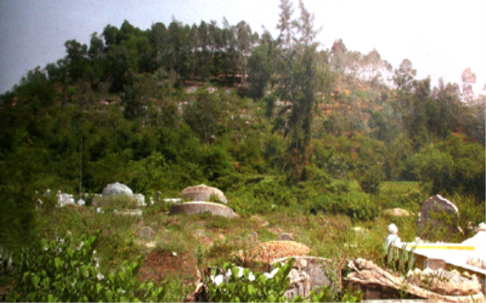 Ban Mountain, where Nguyen Hue was announced to be crowned Emperor (December 22, 1788)