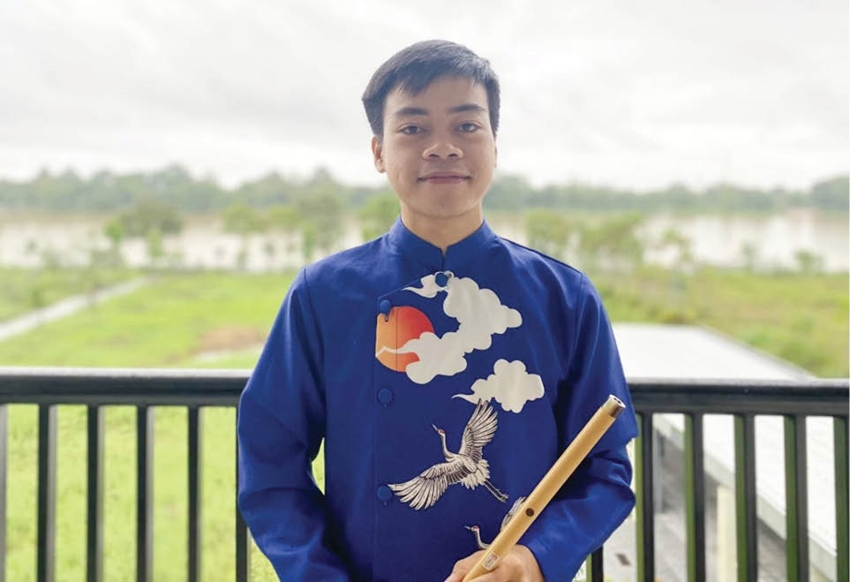 Đào Bá Sỹ Thiên với niềm đam mê sáo trúc 
