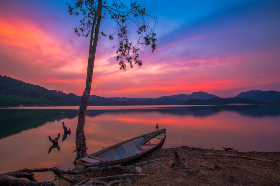 Discover stunning sunset viewing locations in Huế