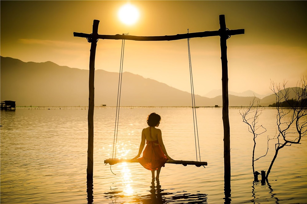 https://khamphahue.com.vn/Portals/0/Medias/Nam2024/T4/Khamphahue_Lap%20an%20lagoon4.jpg
