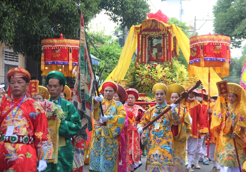  The Hue Nam Temple Festival will take place over two days on April 10th and 11th (March 2nd and 3rd in the lunar calendar)