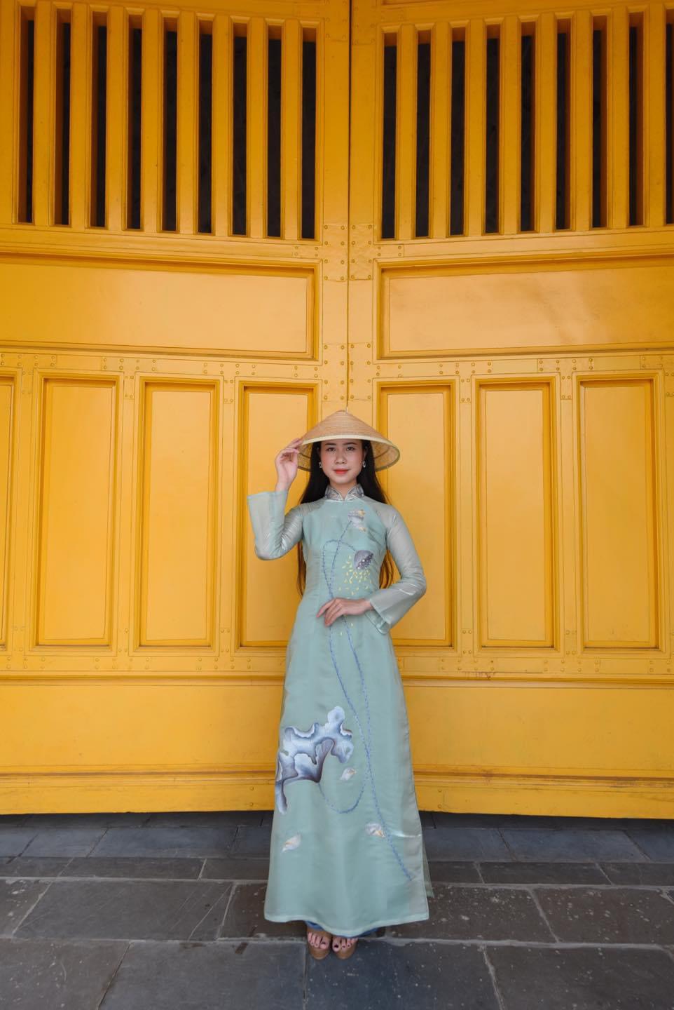 Doan Trang Ao Dai