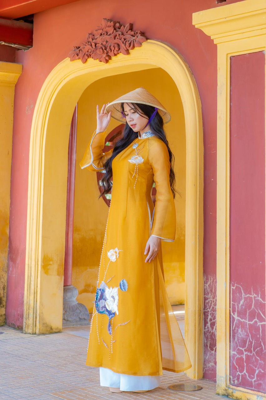 Doan Trang Ao Dai