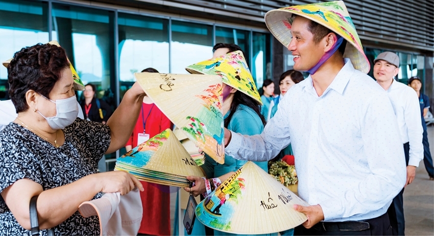 Korean tourists in Hue