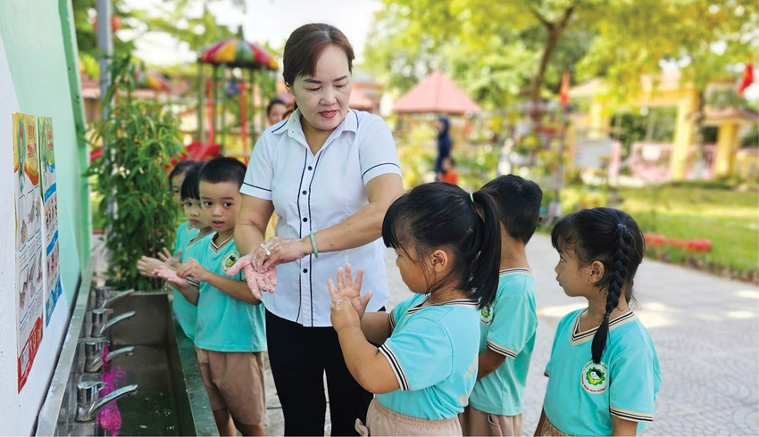  Hướng dẫn trẻ rửa tay đúng các bước, góp phần tạo thói quen vệ sinh cơ thể 