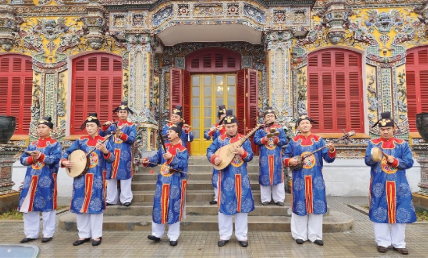  A performance of Royal Court Music for tourism