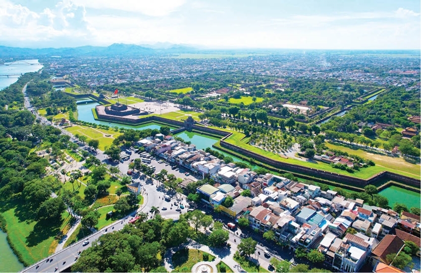  Hue preserving traditional cultural values amid development (The North Bank of the Perfume River viewed from above)