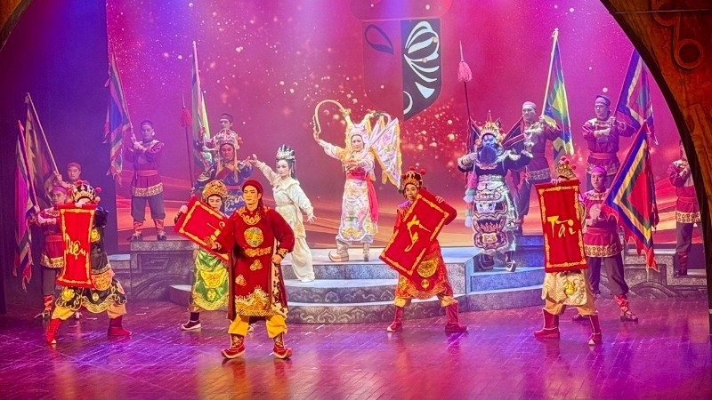  Tiết mục nghệ thuật chào mừng liên hoan. 