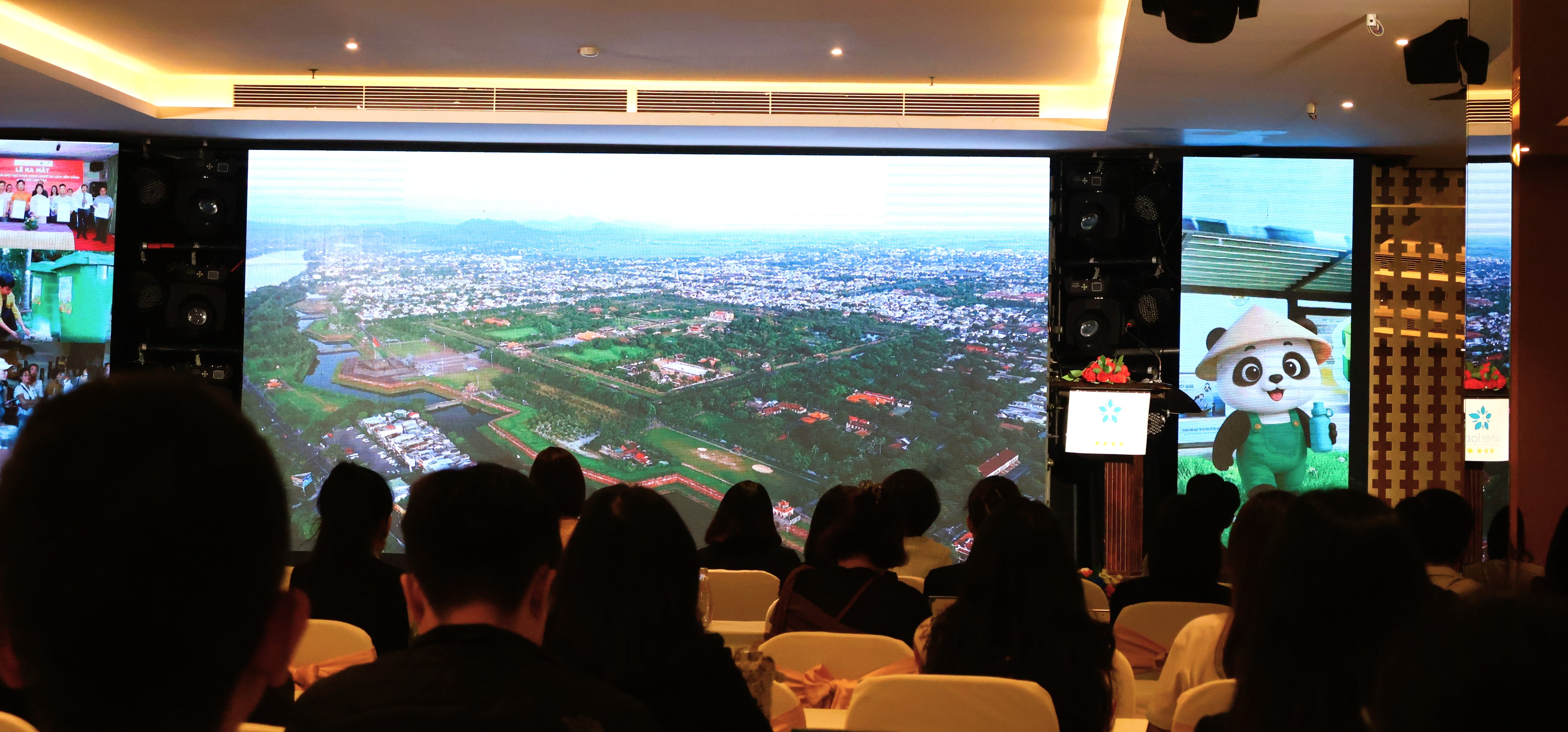 Du lịch giảm nhựa ở Huế