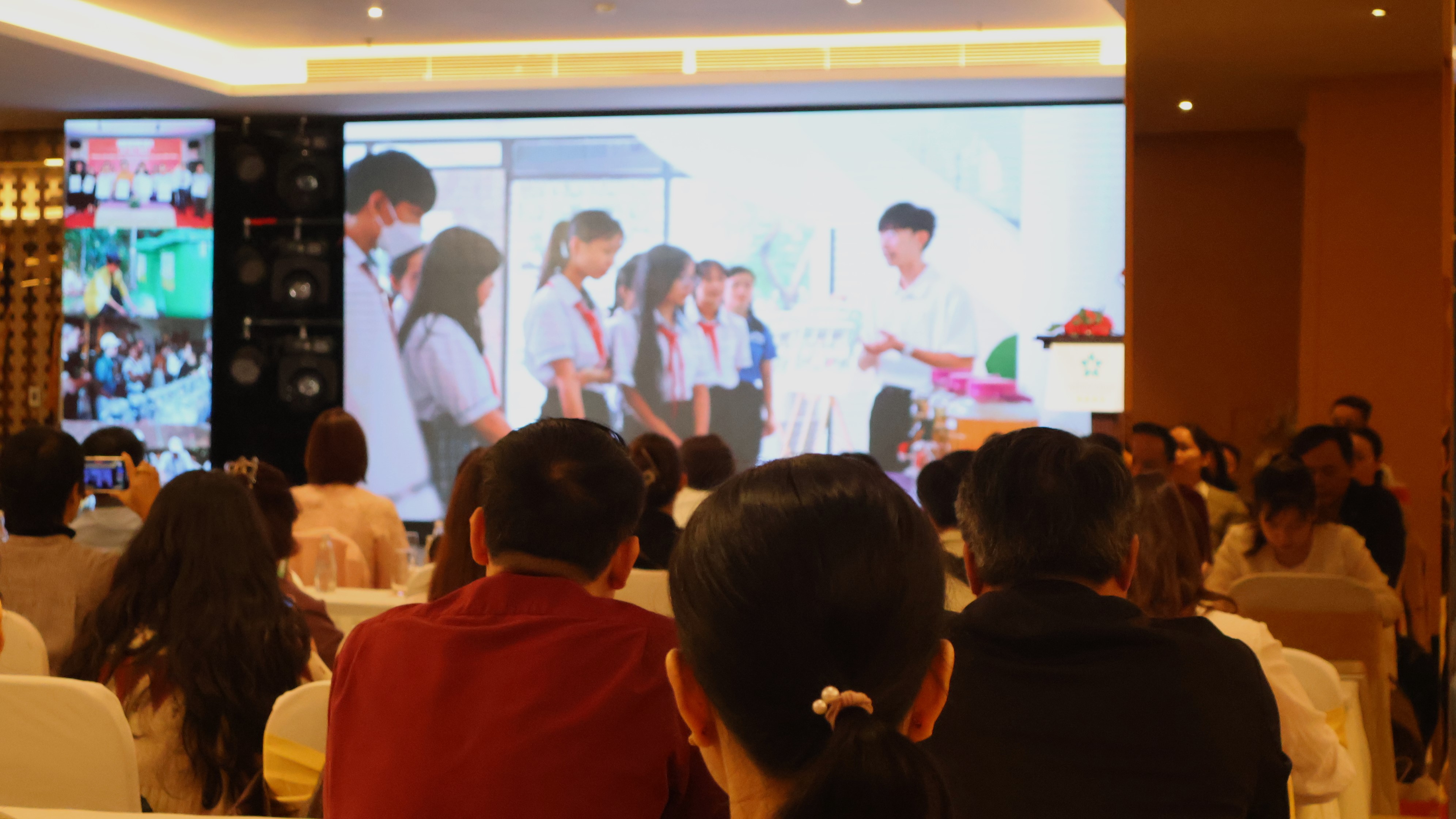 Du lịch giảm nhựa ở Huế