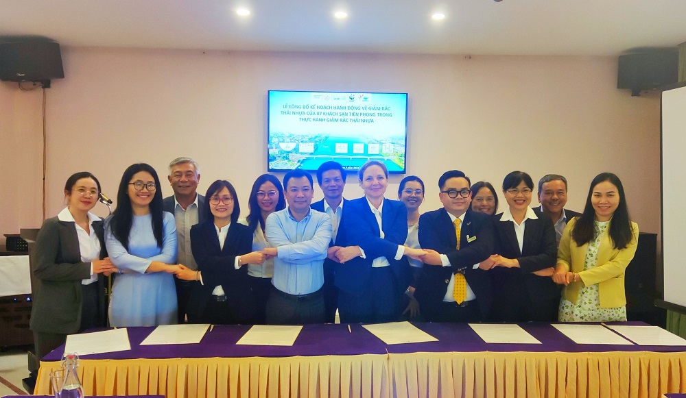 Huế - Hình mẫu Đô thị Giảm Nhựa tại Miền Trung Việt Nam
