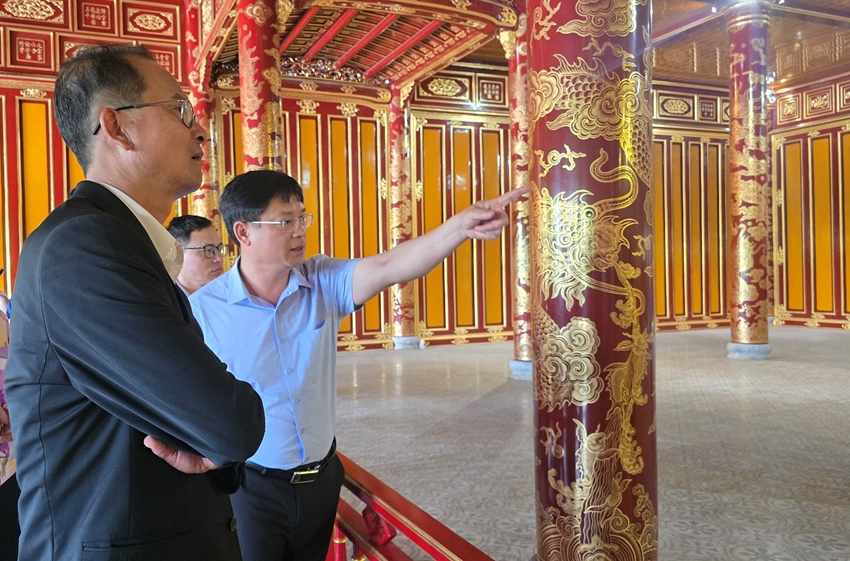  Phó Chủ tịch Thường trực Nguyễn Thanh Bình kiểm tra, rà soát công tác đảm bảo an ninh, an toàn, bảo vệ hiện vật tại điện Thái Hòa