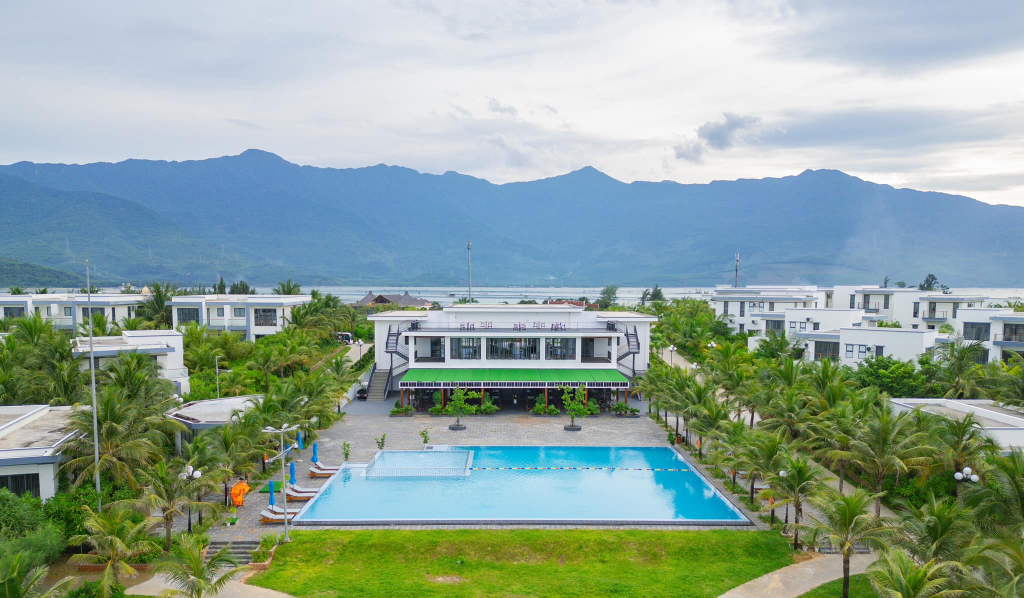 Langco Bay Retreat Hue