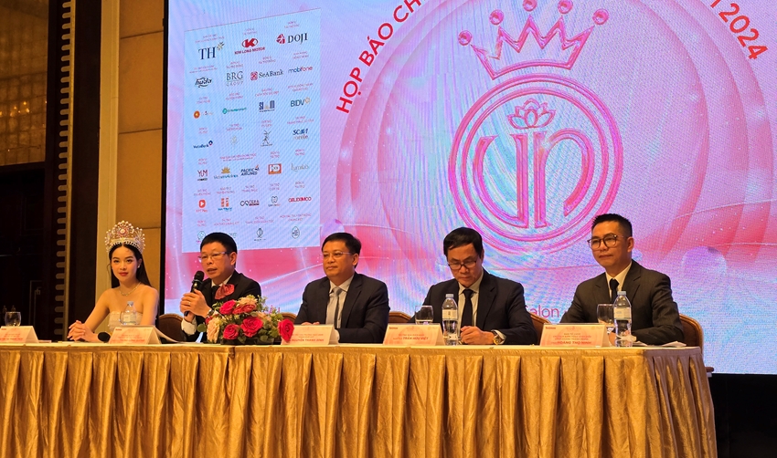  Đại diện BTC chia sẻ tại họp báo 