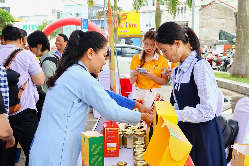 Huế phát động Tháng không túi nilon 2025