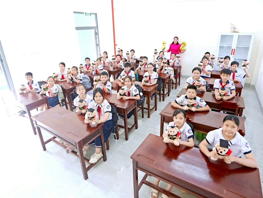   Phòng học mới khang trang tại Trường Tiểu học Dương Nỗ