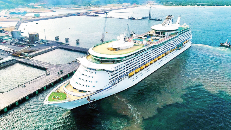 Đánh thức tiềm năng cảng biển miền trung