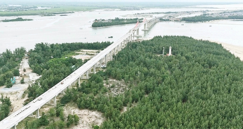 Thuan An Seaport Overpass nearing completion