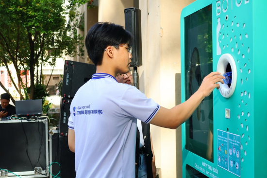 Huế ra mắt mô hình "Đặt cọc - Hoàn trả" - Tiên phong trong giảm thiểu rác thải nhựa