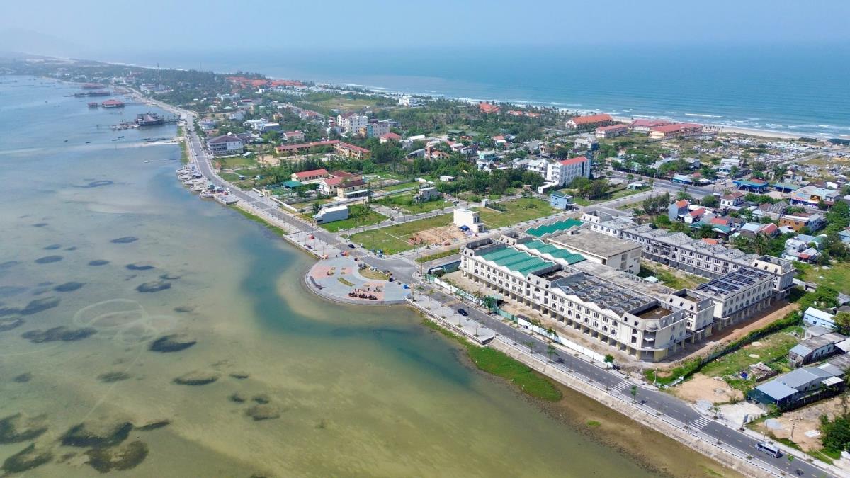 Vịnh Lăng Cô được vinh danh, công nhận là vịnh đẹp nhất thế giới.