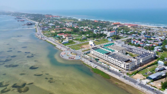 Vịnh Lăng Cô được vinh danh, công nhận là vịnh đẹp nhất thế giới.