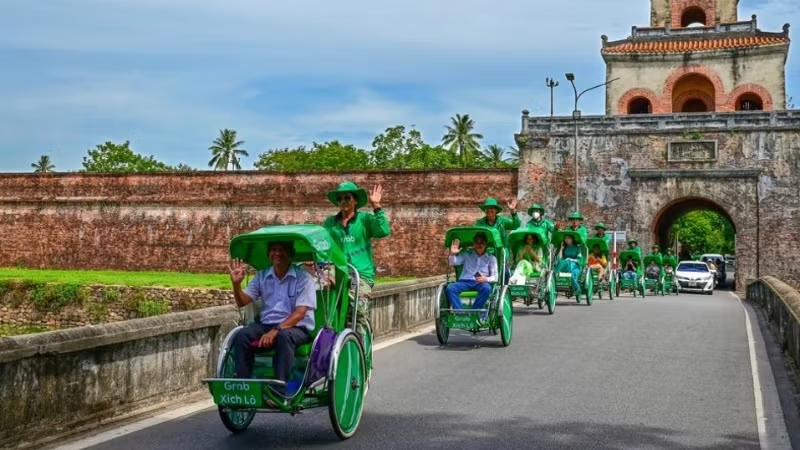 Grab Xích Lô đã mang đến cơ hội có thêm thu nhập cho nhiều bác tài nhờ “lên app”.